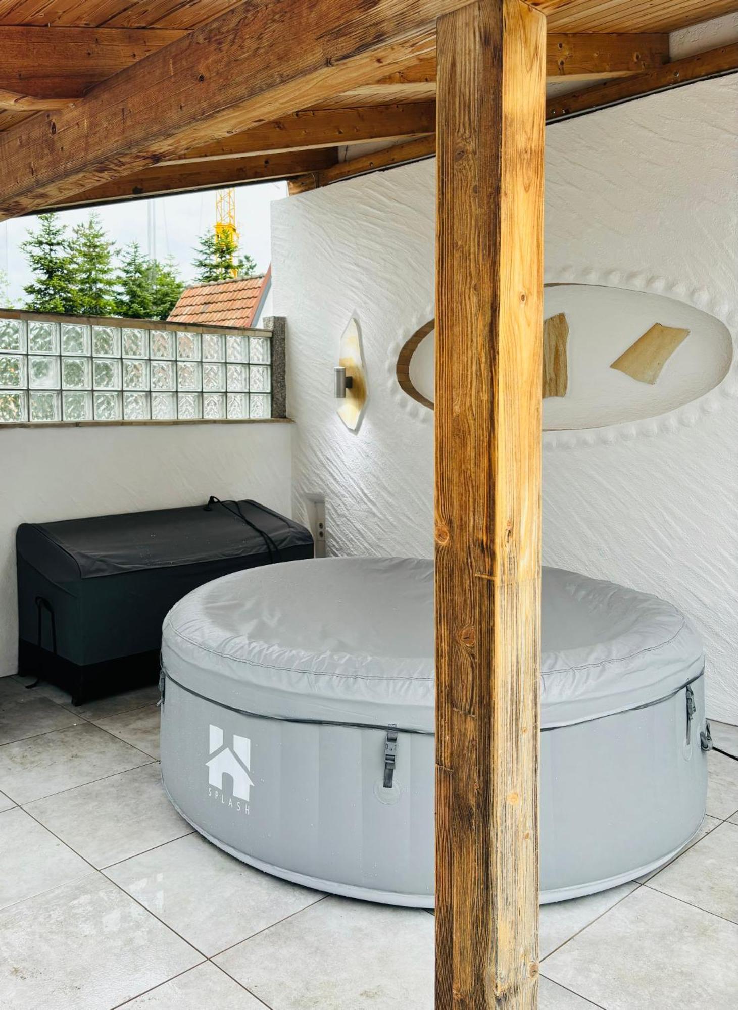 شقة Jacuzzi Terrasse 55' Tv Kueche Regendusche باد بيلنغن المظهر الخارجي الصورة